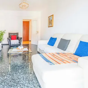  Appartamento 193 - Casa Via Della Chiusa - Centralissimo E Vicino Baia Del Silenzio, E Mare 150m - Parcheggio Gratis Incluso E Aria Condizionata